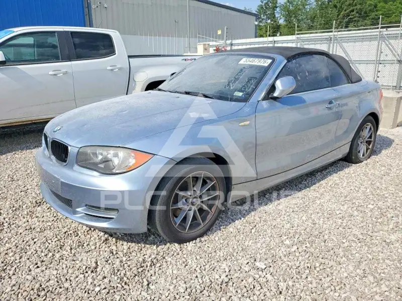 2010 BMW 128 photo