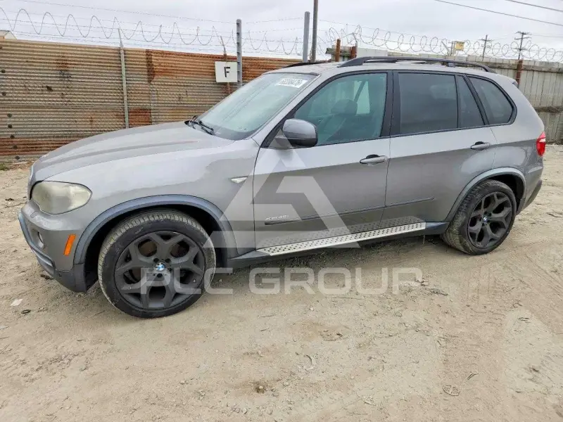 2010 BMW X5 фото