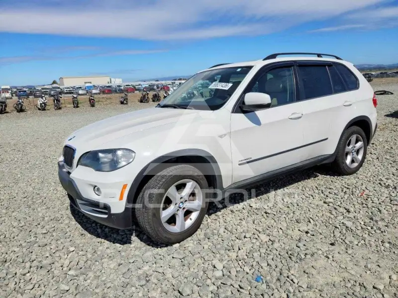 2010 BMW X5 фото