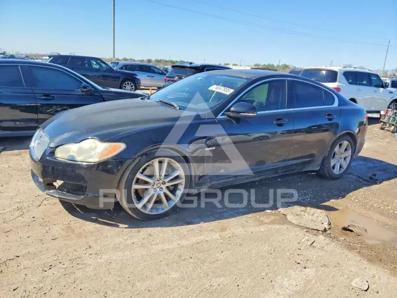 2010 Jaguar XF фото