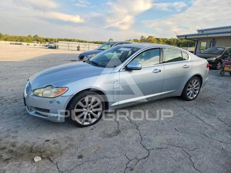 2010 Jaguar XF фото