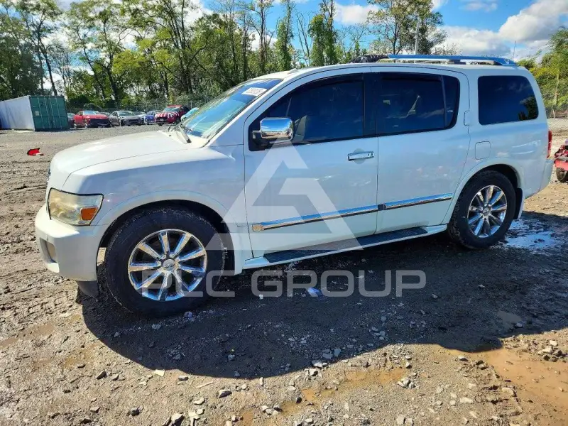 2010 Infinity QX56 photo