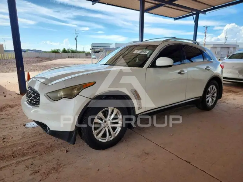 2010 Infinity FX35 фото