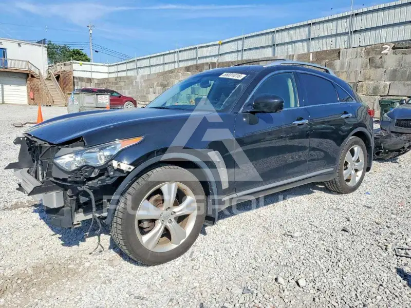 2010 Infinity FX35 фото