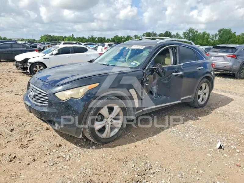 2010 Infinity FX35 фото