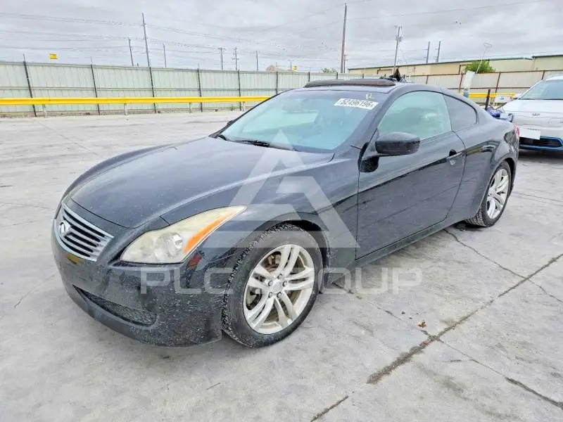 2010 Infinity G37 photo