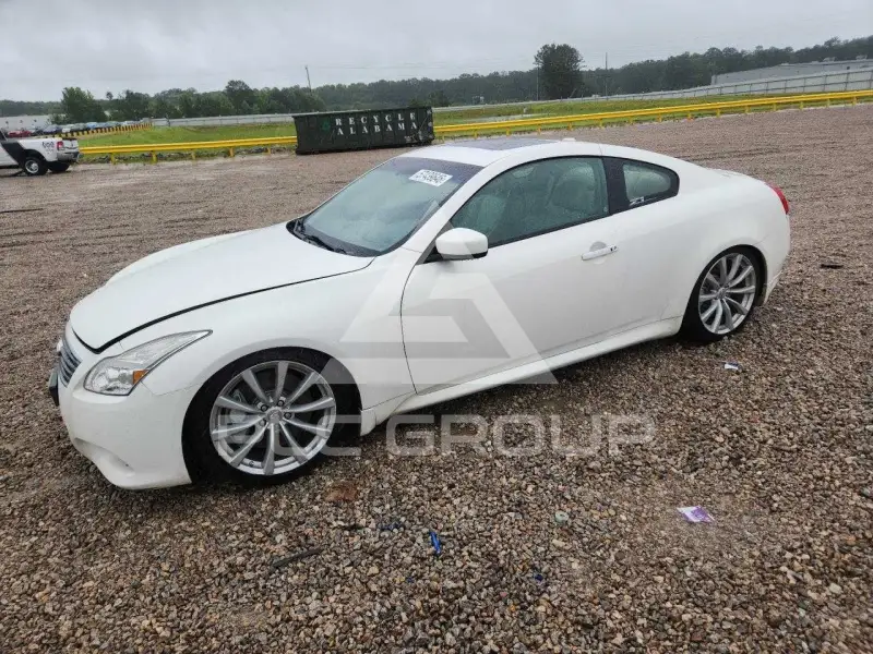 2010 Infinity G37 фото