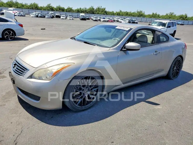 2010 Infinity G37 фото