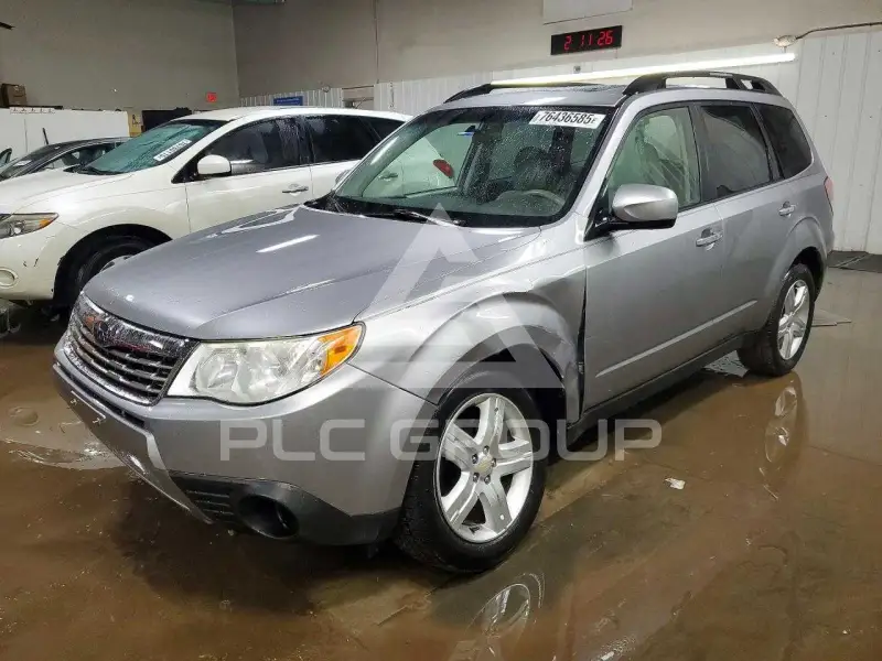 2010 Subaru Forester photo