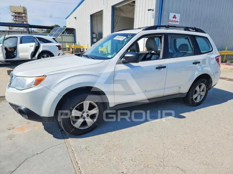 2010 Subaru Forester фото