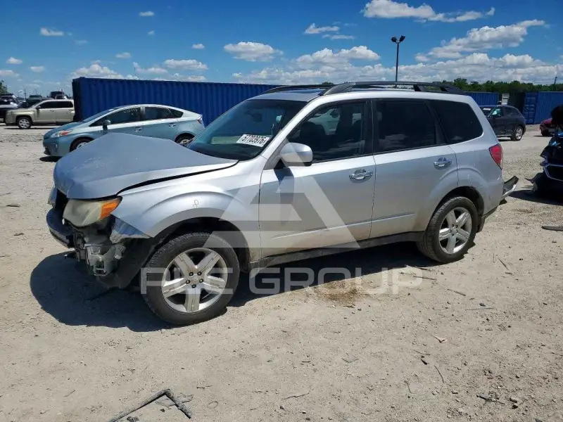 2010 Subaru Forester фото