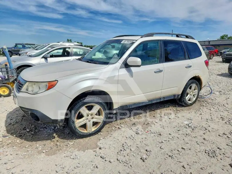 2010 Subaru Forester photo