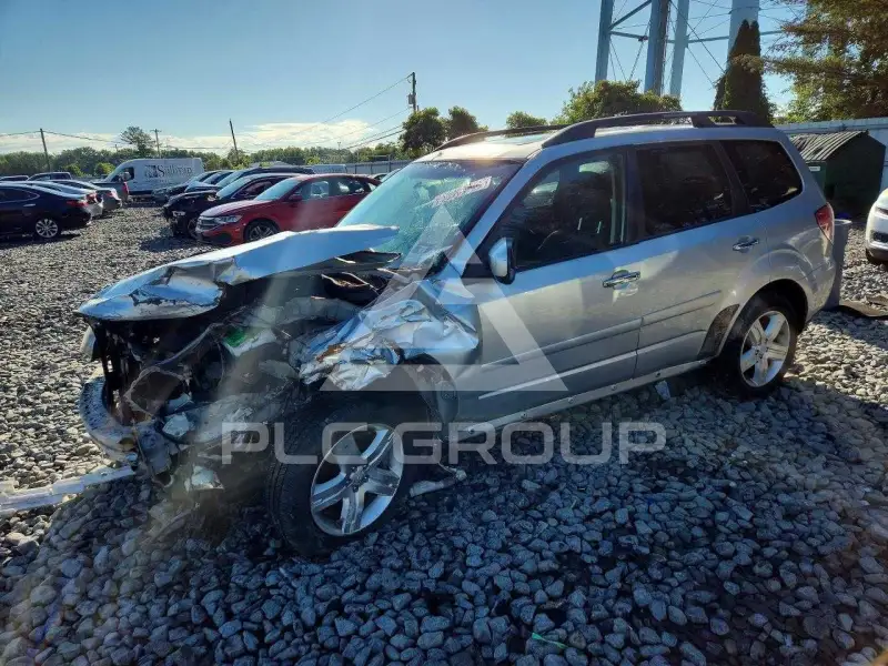 2010 Subaru Forester photo