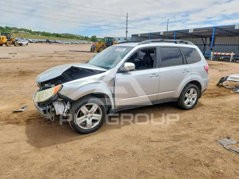 2010 Subaru Forester фото