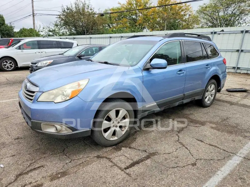 2010 Subaru Outback photo