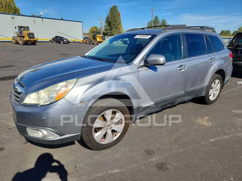 2010 Subaru Outback фото