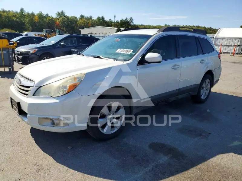 2010 Subaru Outback фото