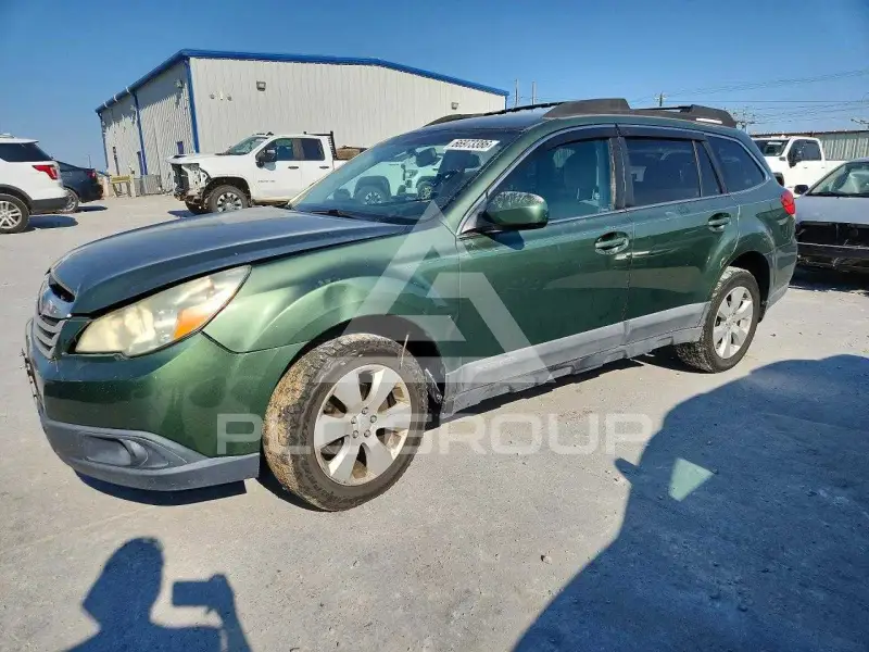 2010 Subaru Outback photo