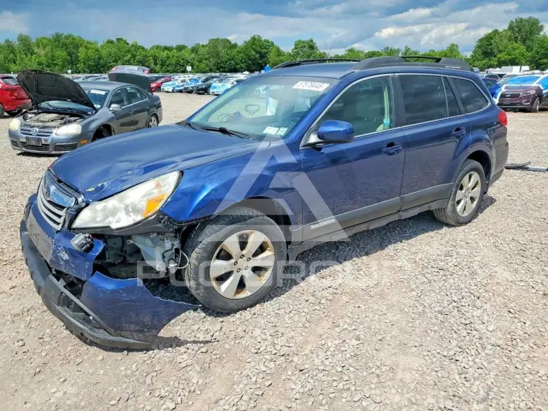 2010 Subaru Outback photo