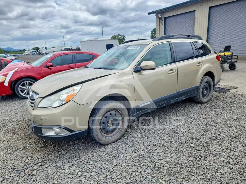 2010 Subaru Outback photo
