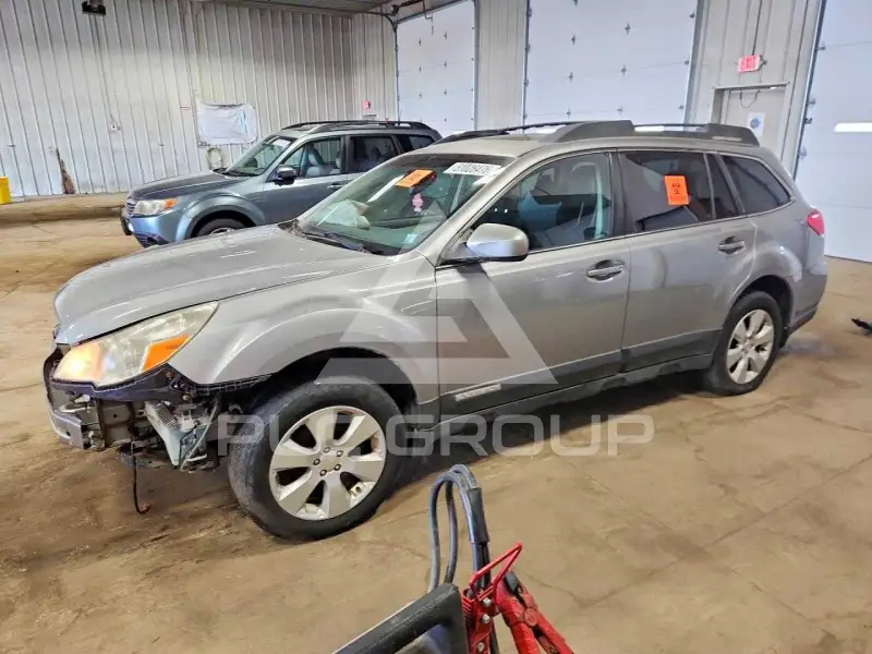 2010 Subaru Outback фото