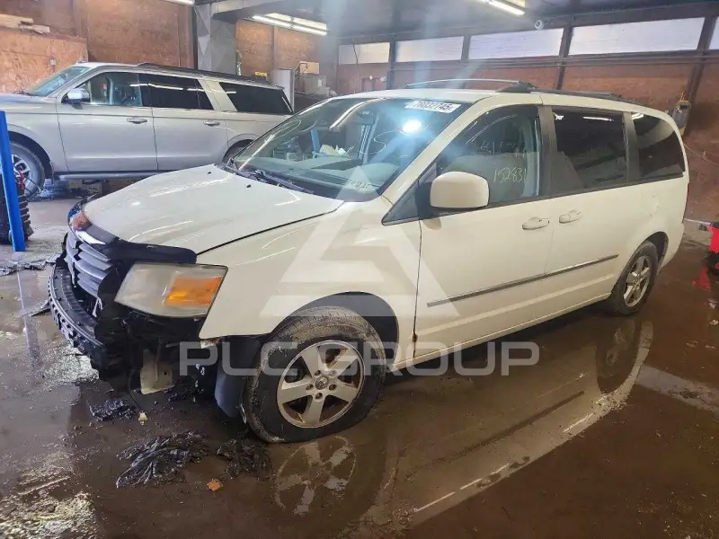 2010 Dodge CARAVAN фото