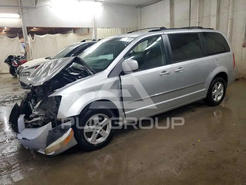2010 Dodge CARAVAN фото