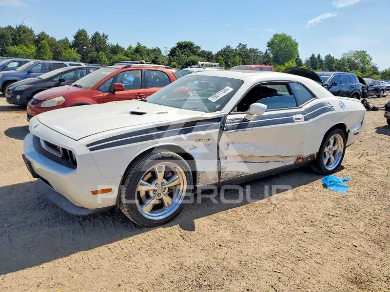 2010 Dodge CHALLENGER photo