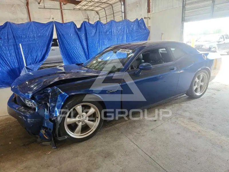 2010 Dodge CHALLENGER photo