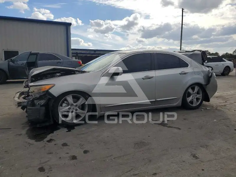 2010 Acura TSX photo