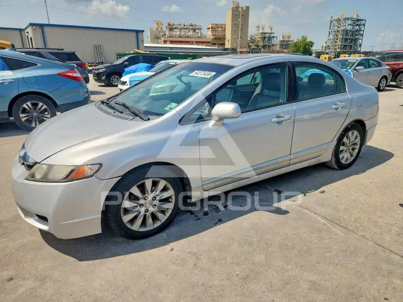 2010 Honda CIVIC photo