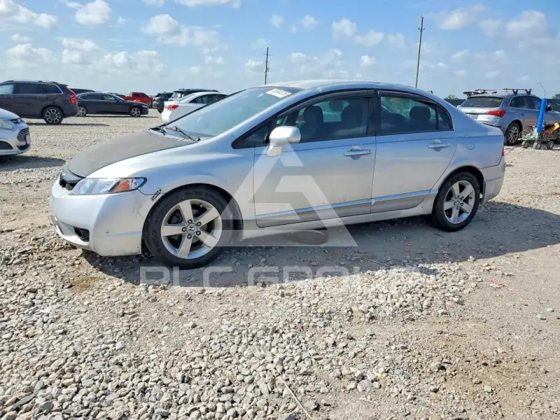 2010 Honda CIVIC фото