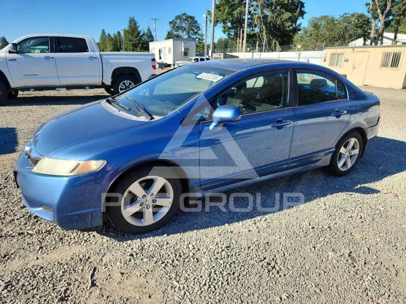 2010 Honda CIVIC фото