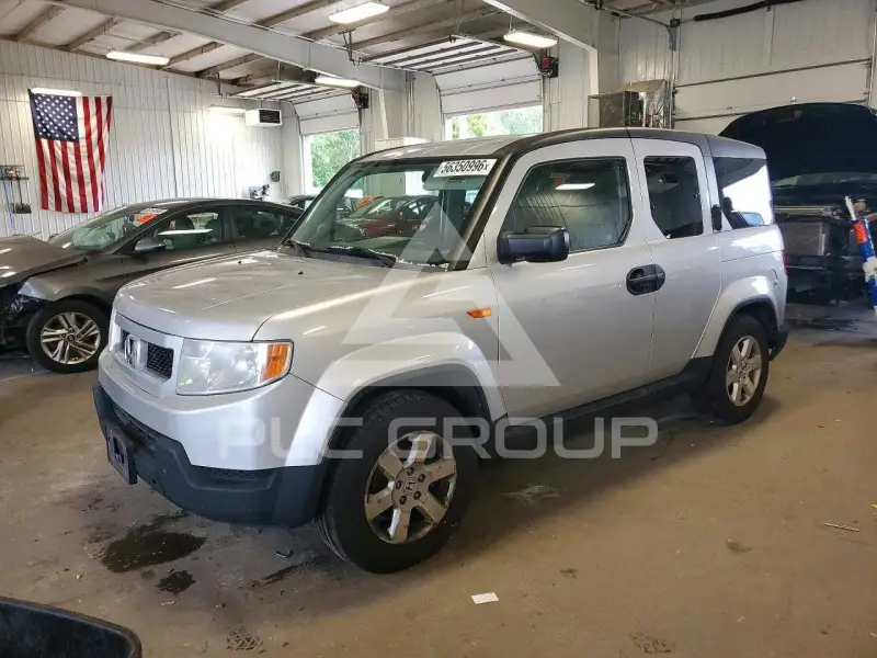 2010 Honda ELEMENT photo