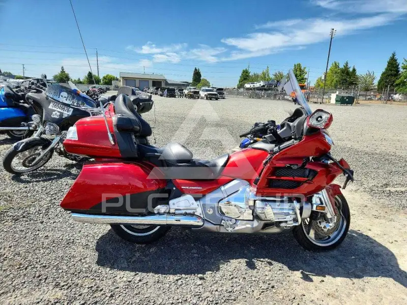 2010 Honda GL фото