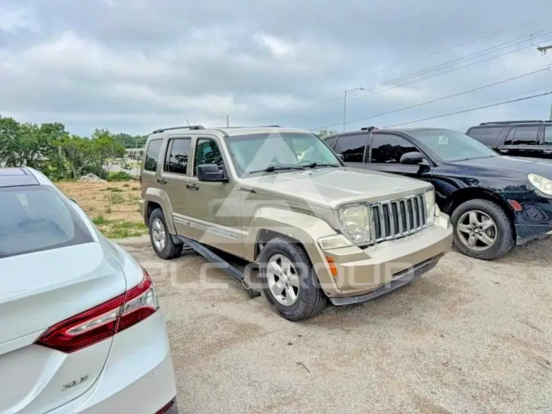 2010 Jeep LIBERTY фото