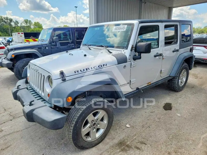 2010 Jeep WRANGLER фото