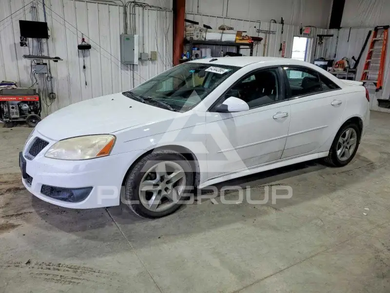 2010 Pontiac G6 photo