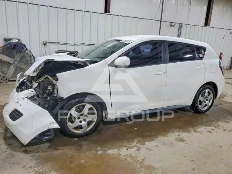 2010 Pontiac VIBE photo