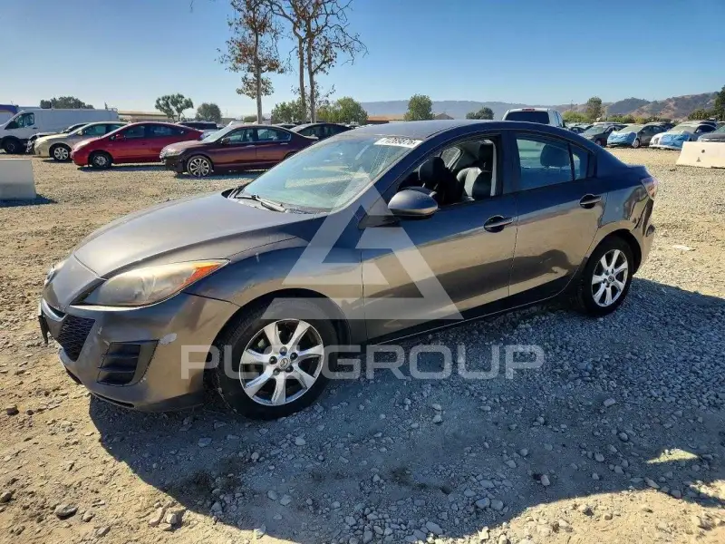 2010 Mazda 3 photo