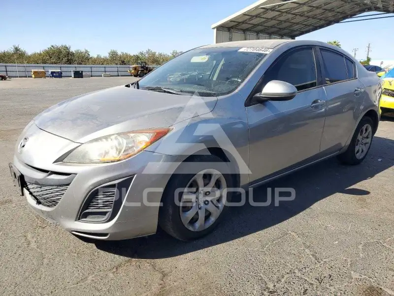 2010 Mazda 3 photo
