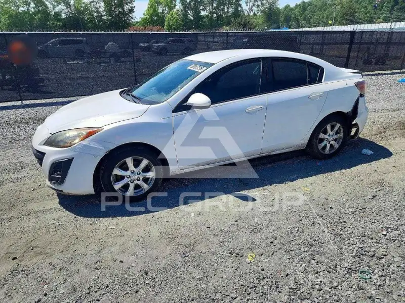 2010 Mazda 3 photo