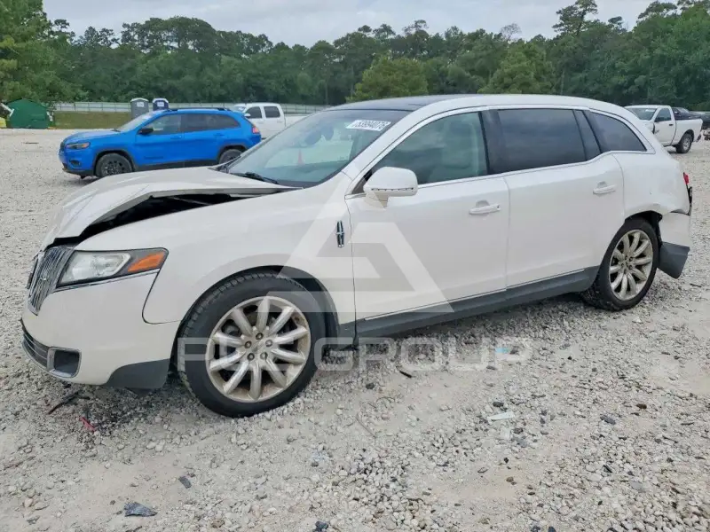 2010 Lincoln MKT фото