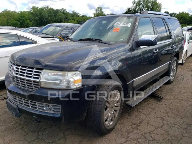 2010 Lincoln NAVIGATOR photo