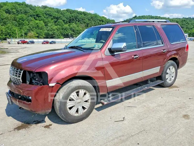 2010 Lincoln NAVIGATOR photo