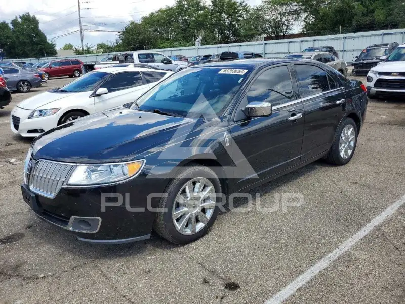 2010 Lincoln MKZ photo
