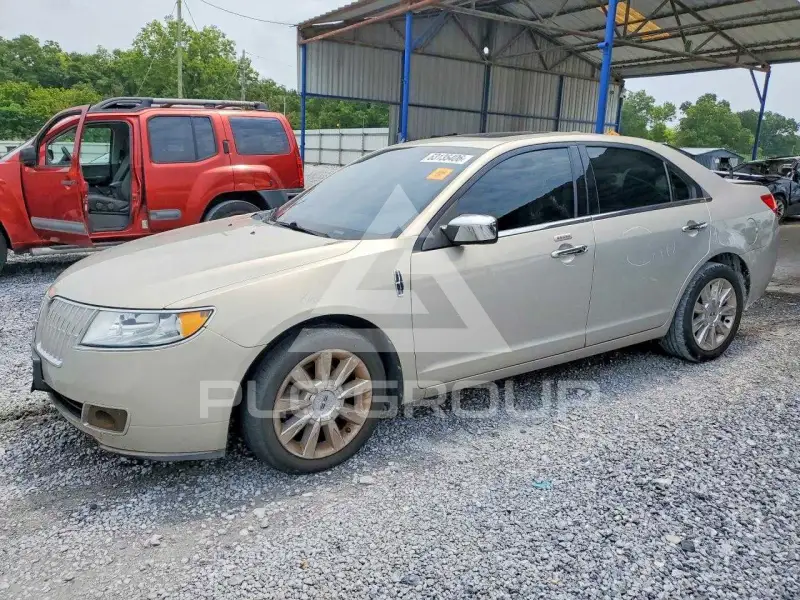 2010 Lincoln MKZ photo