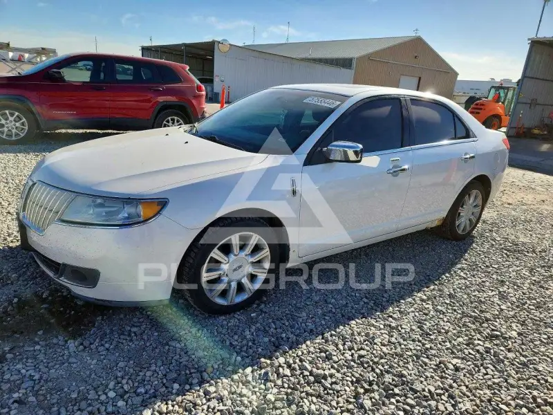 2010 Lincoln MKZ photo