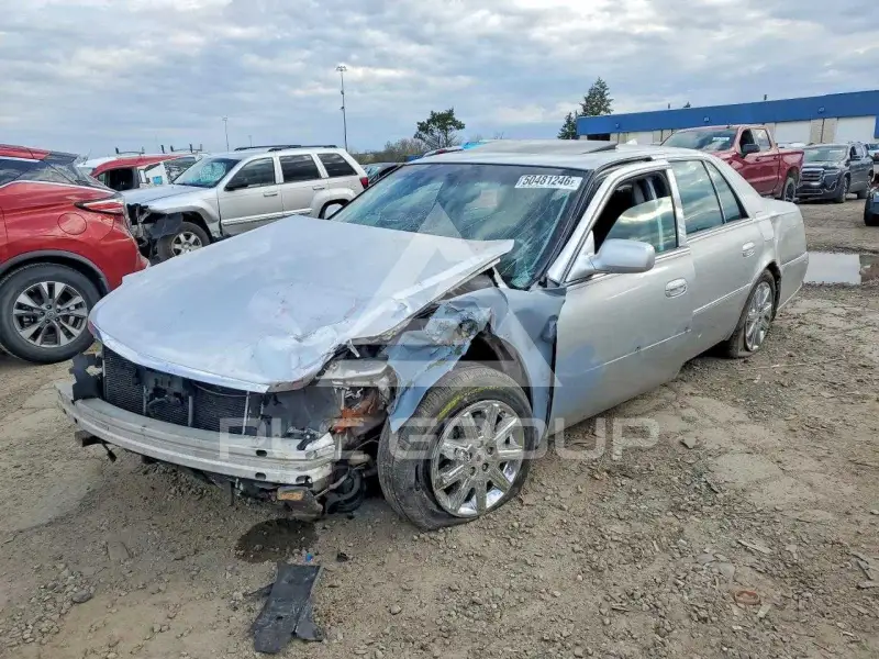 2010 Cadillac DTS фото