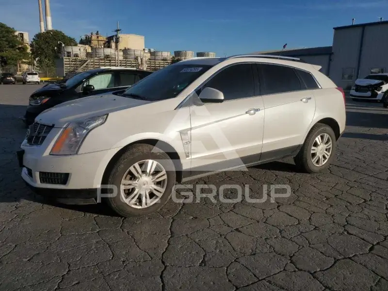 2010 Cadillac SRX photo